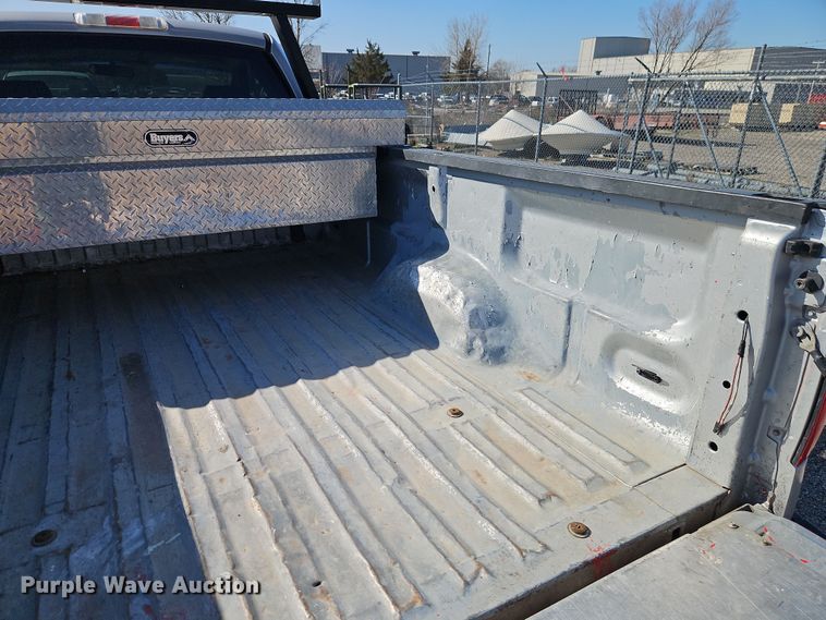 image for item EI8880 2007 Ford F150 XL pickup truck