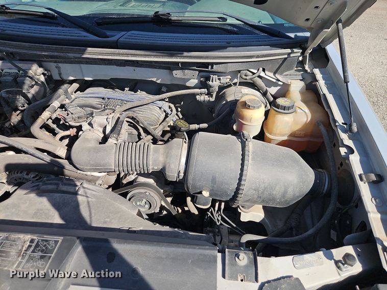 image for item EI8880 2007 Ford F150 XL pickup truck