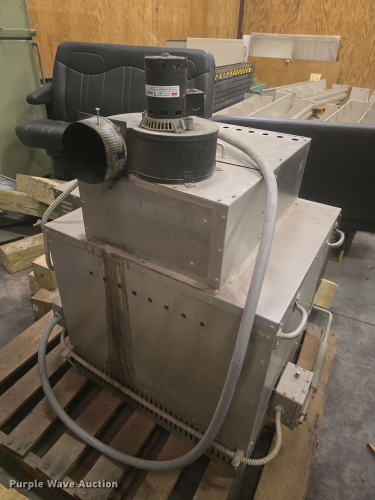 image for item EK2084 Gilson HM-378 oven