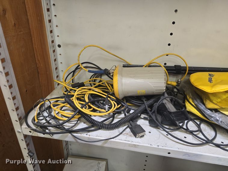 image for item EK5099 Survey equipment