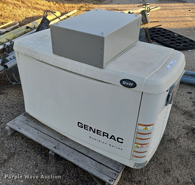 image for item EN8712 Generac G0062450 generator