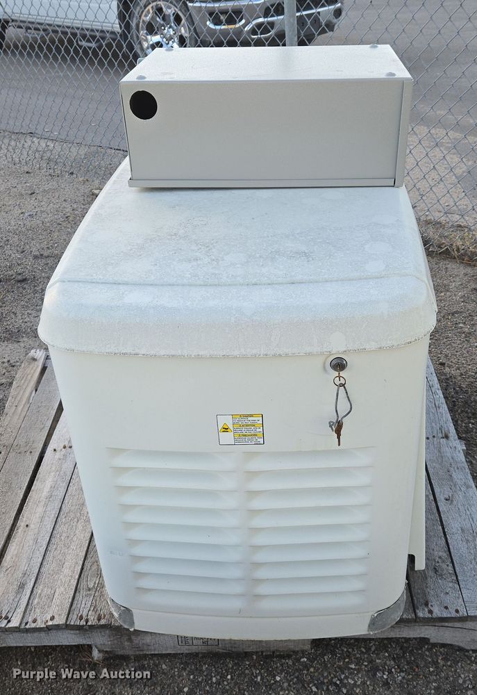 image for item EN8712 Generac G0062450 generator