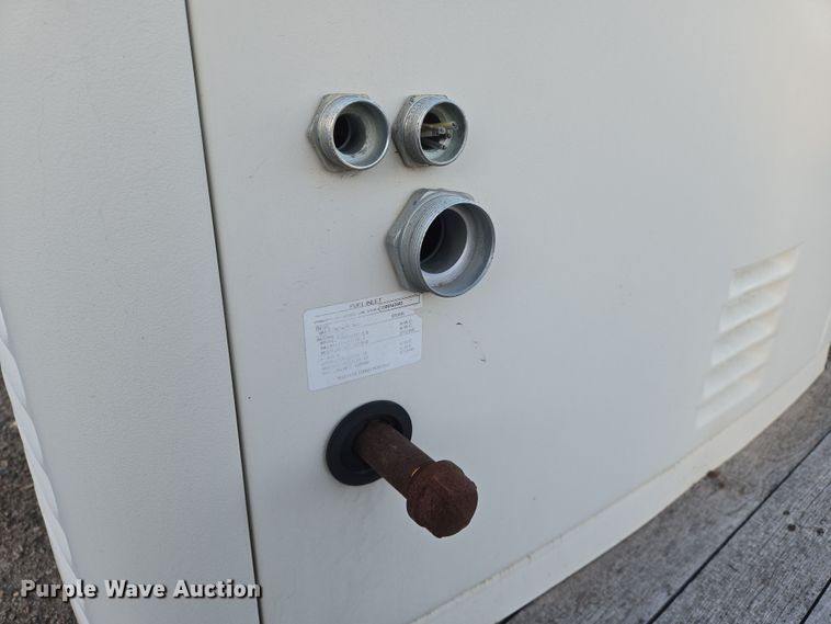 image for item EN8712 Generac G0062450 generator