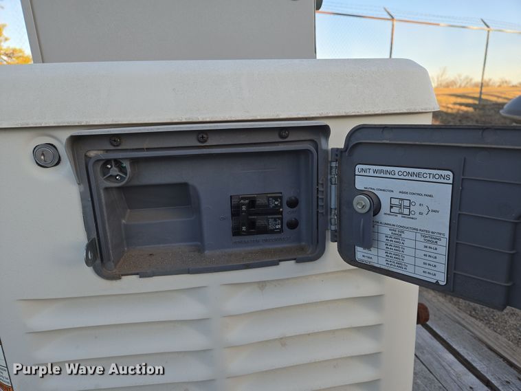 image for item EN8712 Generac G0062450 generator