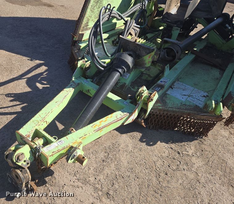 image for item EN8713 2007 Schulte XH1500 batwing rotary mower