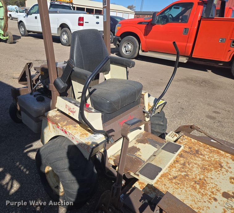 image for item EN8714 Grasshopper 721D ZTR lawn mower