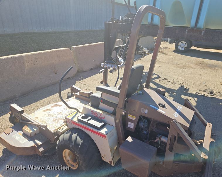 image for item EN8714 Grasshopper 721D ZTR lawn mower