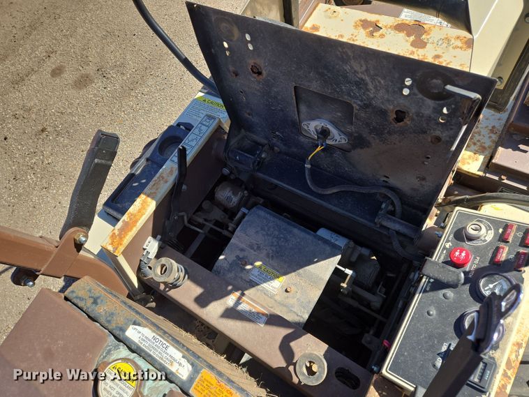 image for item EN8714 Grasshopper 721D ZTR lawn mower