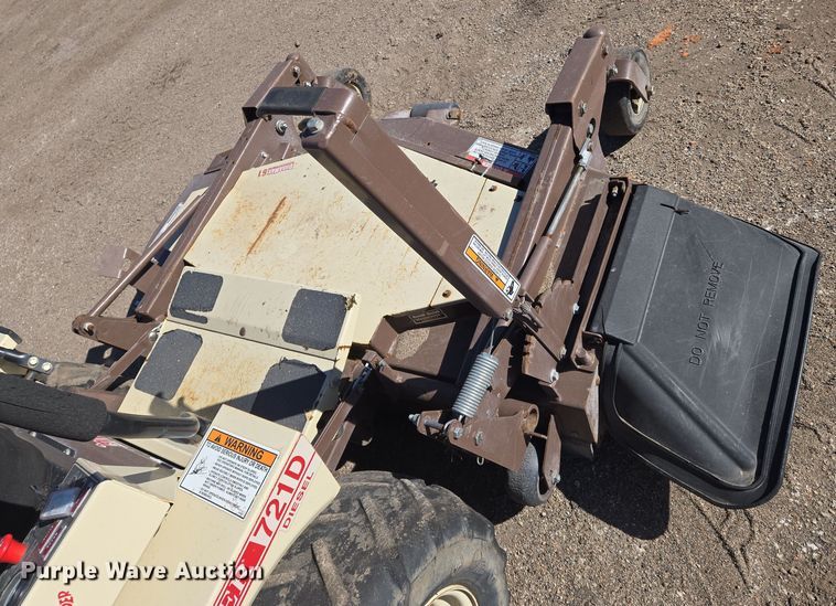 image for item EN8715 2008 Grasshopper 721D ZTR lawn mower