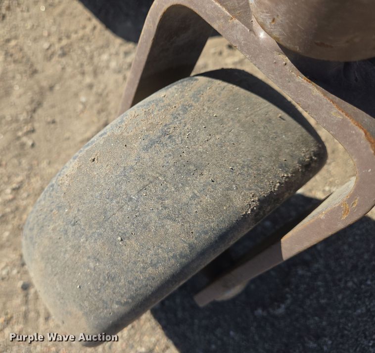 image for item EN8715 2008 Grasshopper 721D ZTR lawn mower