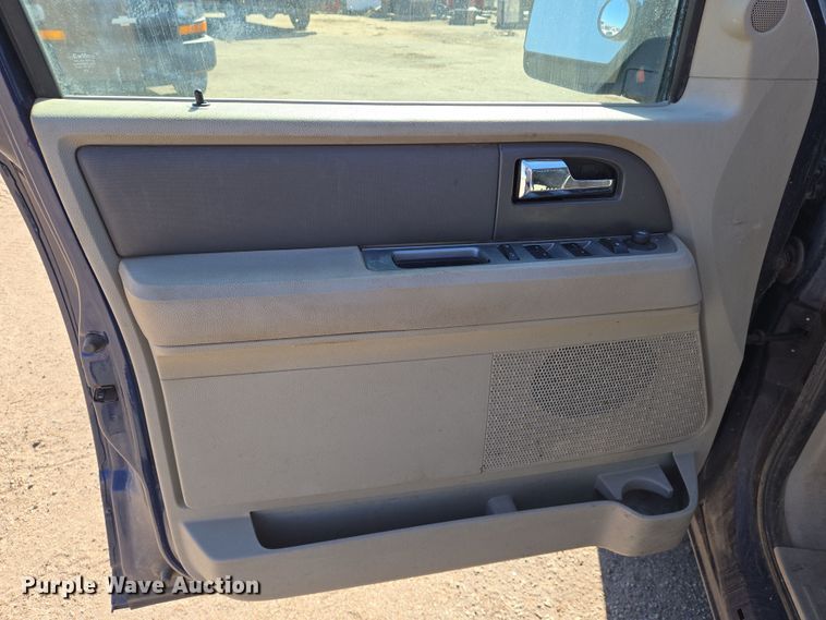 image for item EN8719 2009 Ford Expedition  SUV