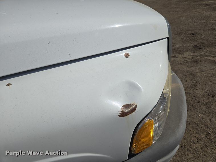 image for item EN8720 2001 Dodge Ram 1500 pickup truck