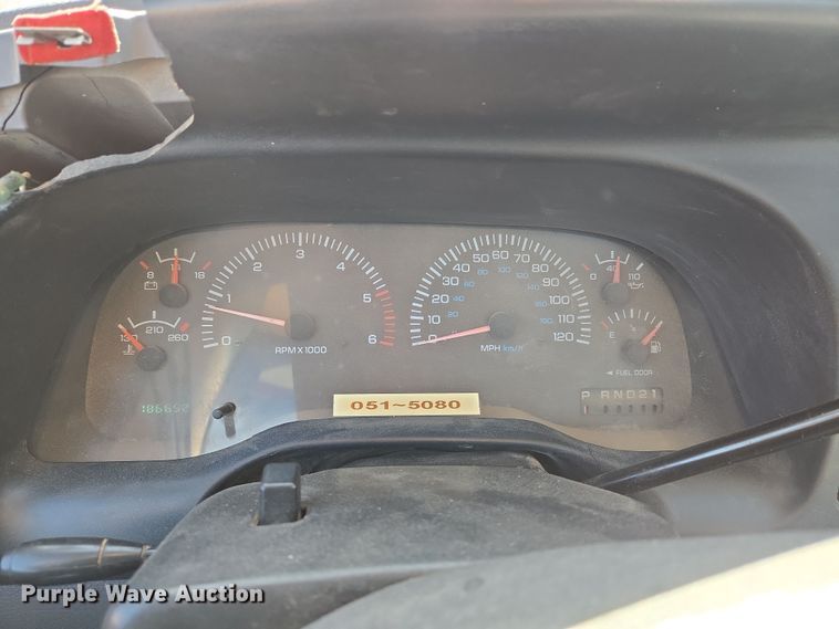 image for item EN8720 2001 Dodge Ram 1500 pickup truck