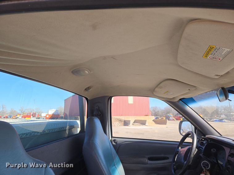 image for item EN8720 2001 Dodge Ram 1500 pickup truck