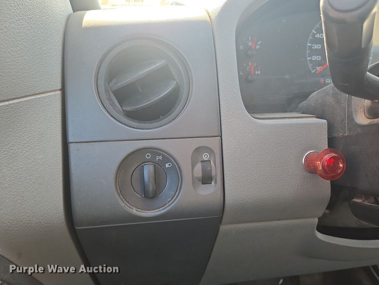 image for item EN8721 2008 Ford  F150 SuperCab pickup truck