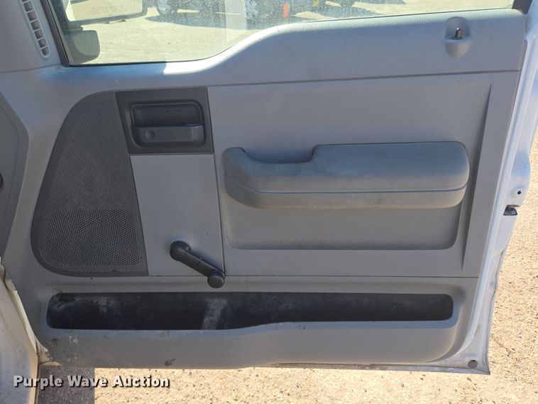 image for item EN8721 2008 Ford  F150 SuperCab pickup truck