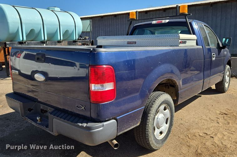 image for item EN8722 2007 Ford  F150 XL pickup truck