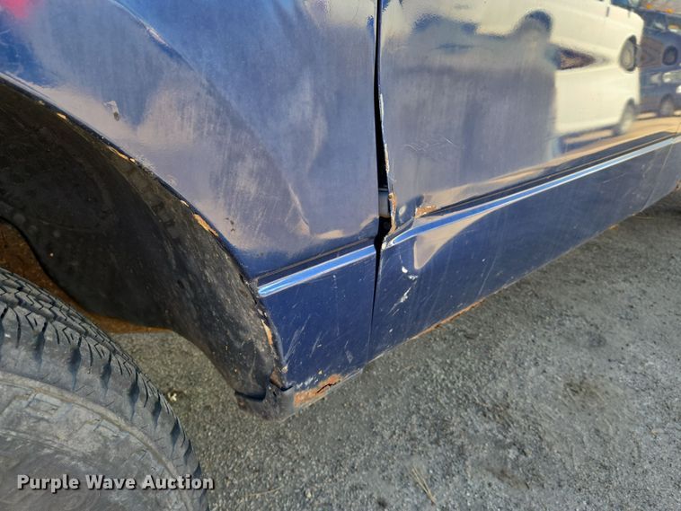 image for item EN8722 2007 Ford  F150 XL pickup truck