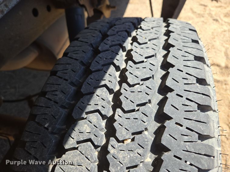 image for item EN8722 2007 Ford  F150 XL pickup truck