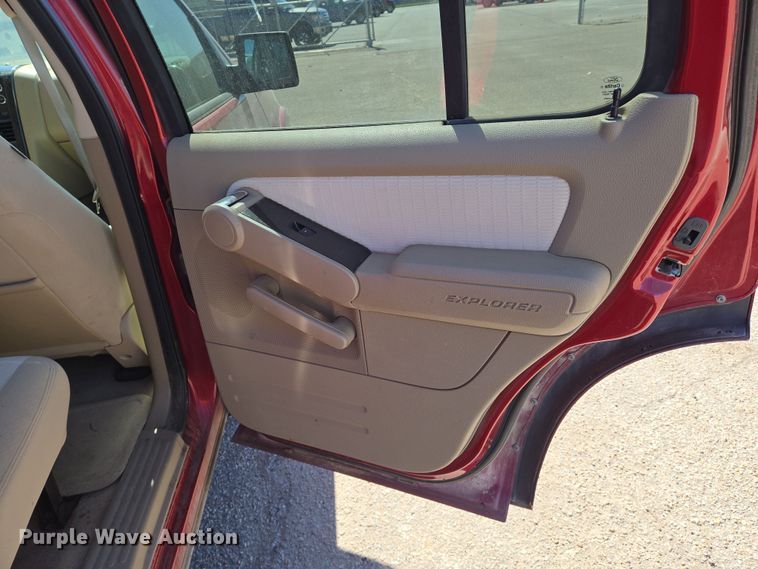 image for item EN8724 2009 Ford Explorer SUV