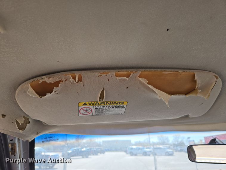 image for item EN8725 2001 Dodge Ram 1500 Club Cab pickup truck