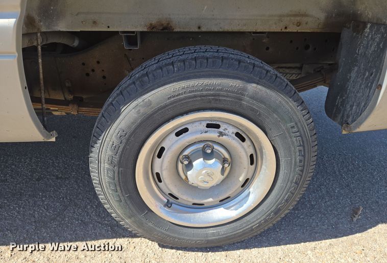 image for item EN8725 2001 Dodge Ram 1500 Club Cab pickup truck