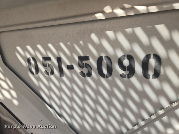 image for item EN8725 2001 Dodge Ram 1500 Club Cab pickup truck