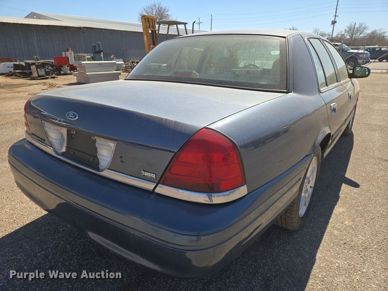 image for item EN8726 2009 Ford Crown Victoria  