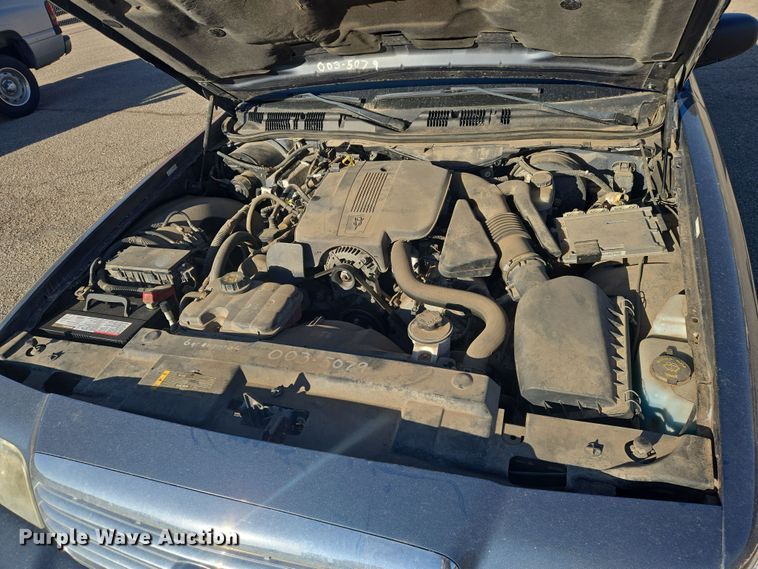 image for item EN8726 2009 Ford Crown Victoria  