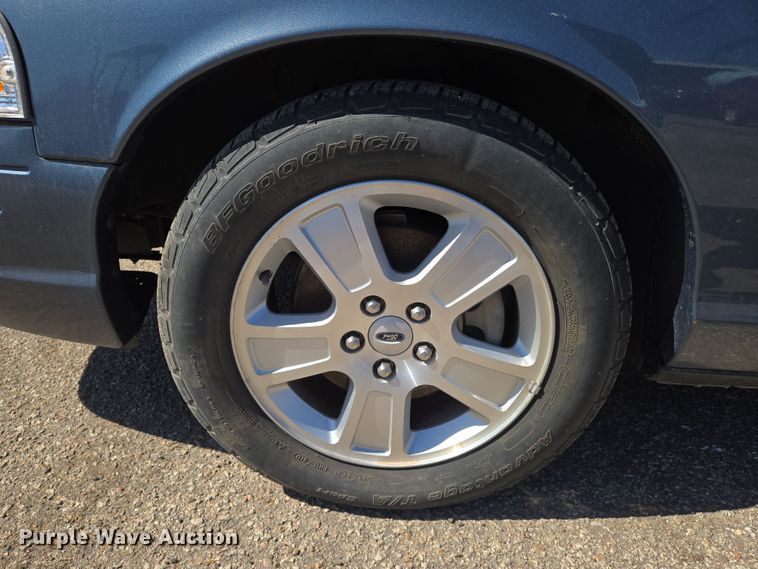 image for item EN8726 2009 Ford Crown Victoria  