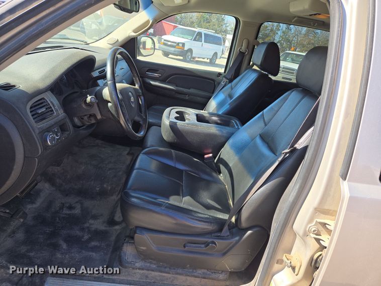 image for item EN8727 2007 Chevrolet  Suburban SUV