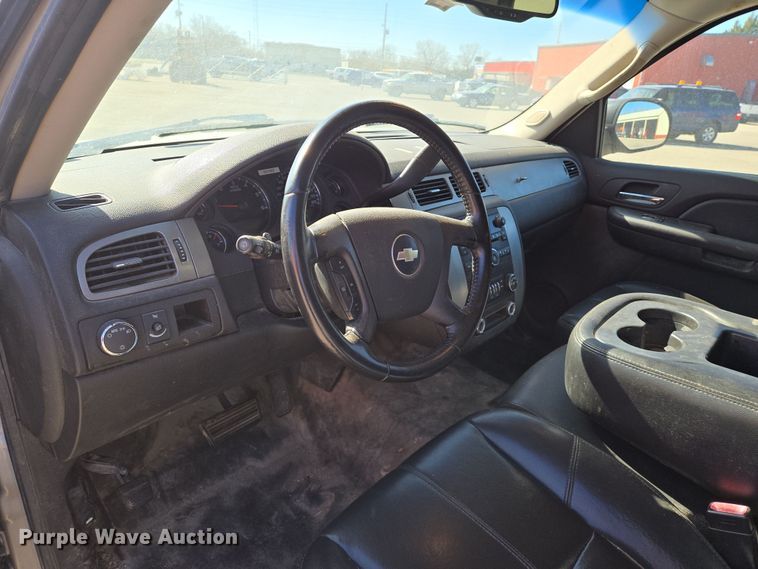 image for item EN8727 2007 Chevrolet  Suburban SUV