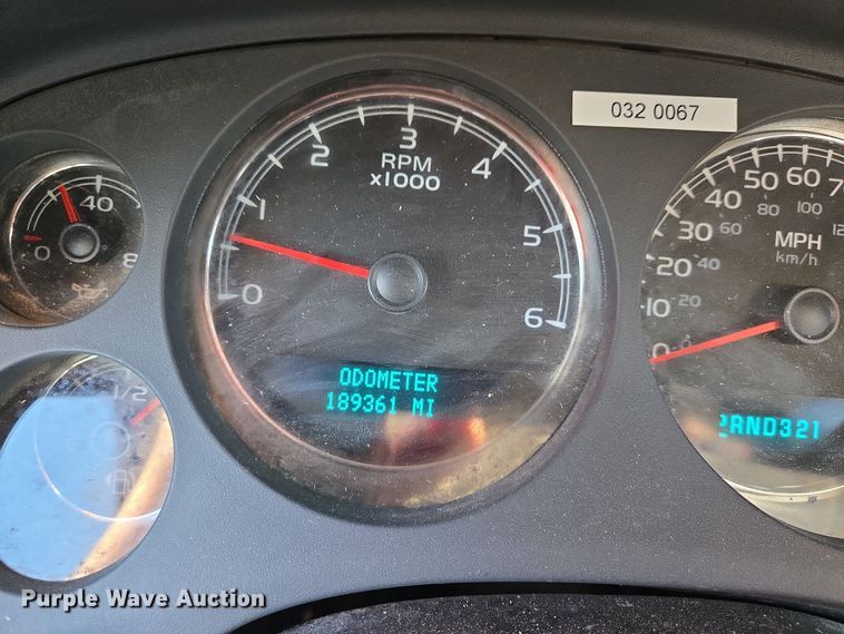 image for item EN8727 2007 Chevrolet  Suburban SUV