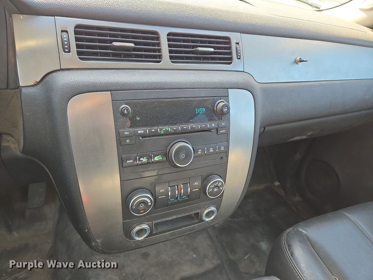 image for item EN8727 2007 Chevrolet  Suburban SUV