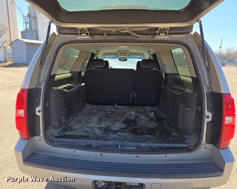 image for item EN8727 2007 Chevrolet  Suburban SUV
