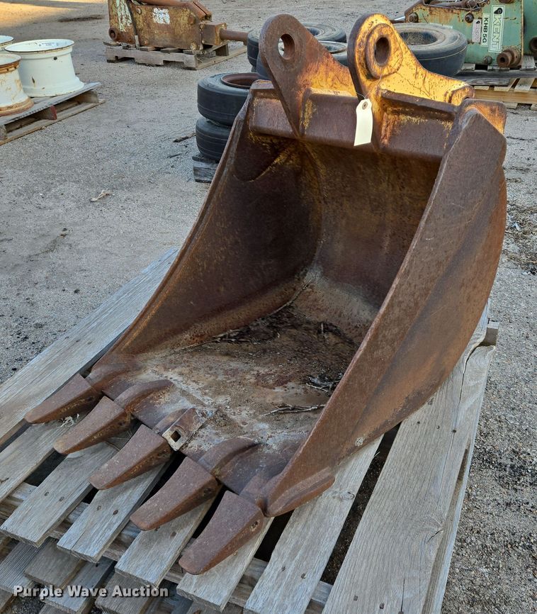 image for item EN8731 25