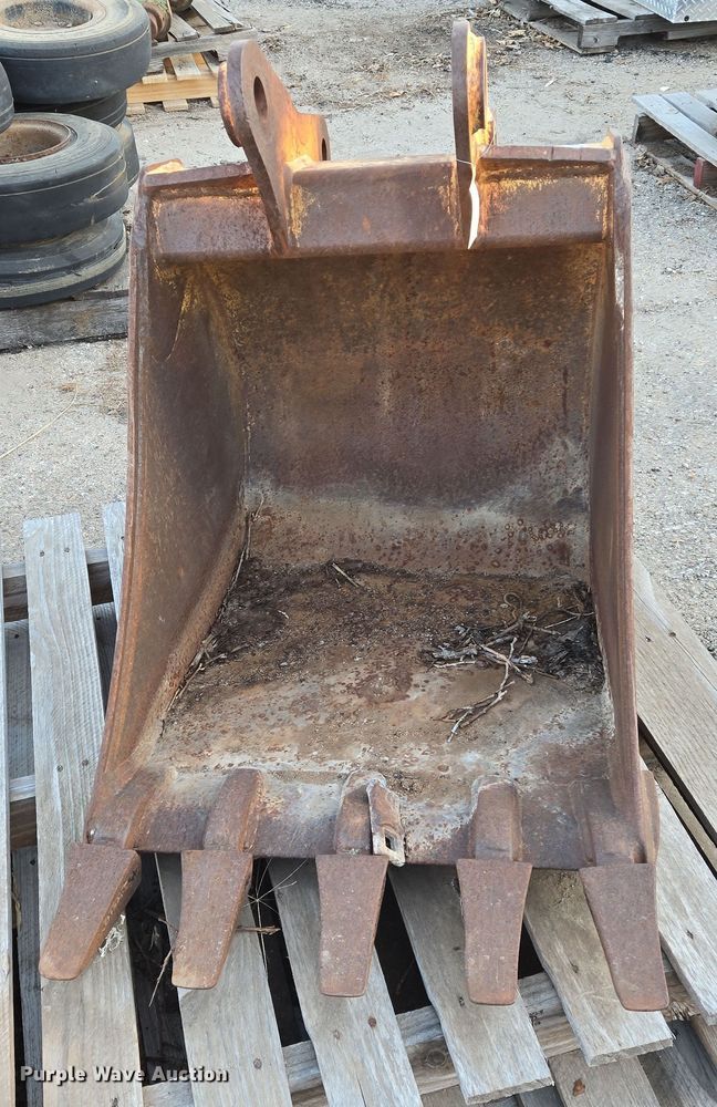 image for item EN8731 25