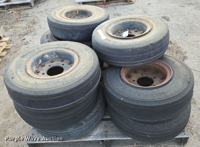 image for item EN8735 Tires and wheels