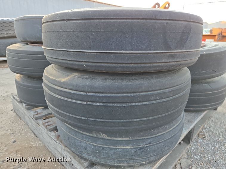 image for item EN8735 Tires and wheels