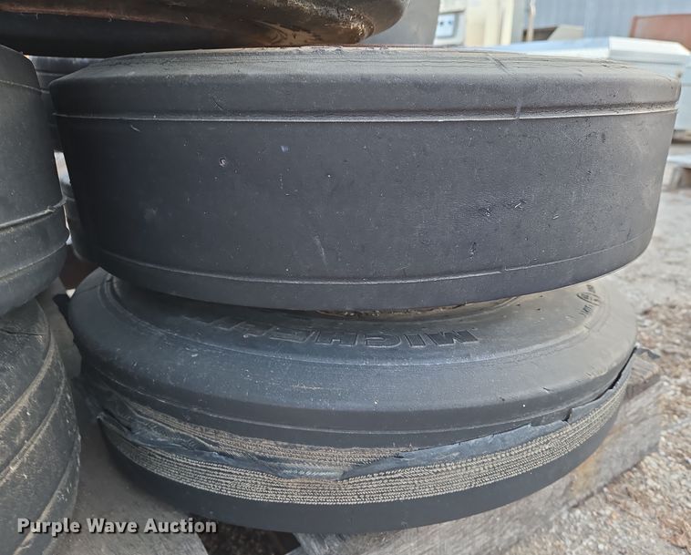 image for item EN8735 Tires and wheels