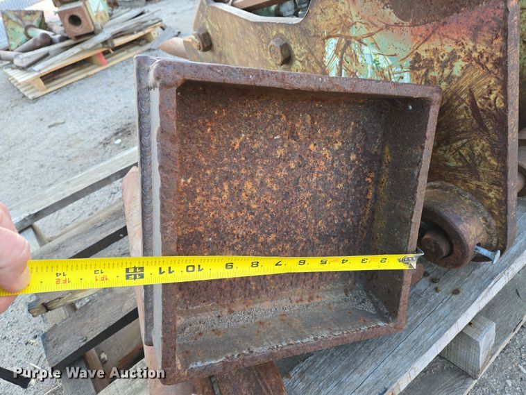 image for item EN8737 Kent KHB5G breaker