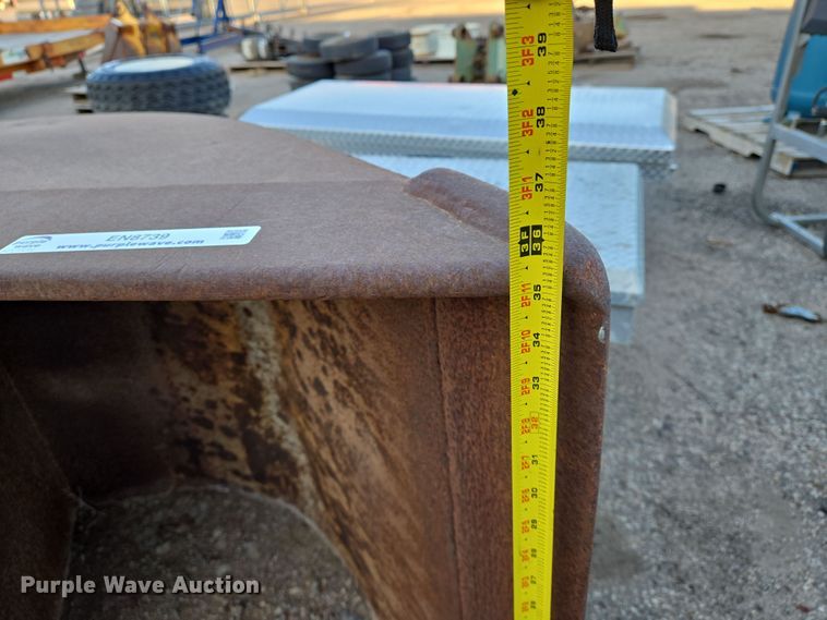 image for item EN8739 36