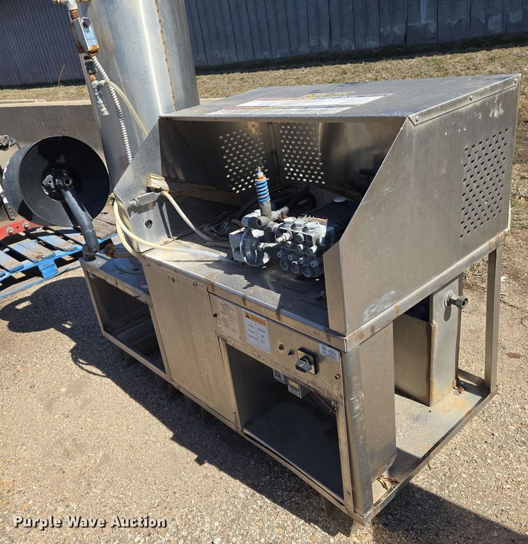 image for item EN8741 2013 Alkota 4201 NG UL hot pressure washer