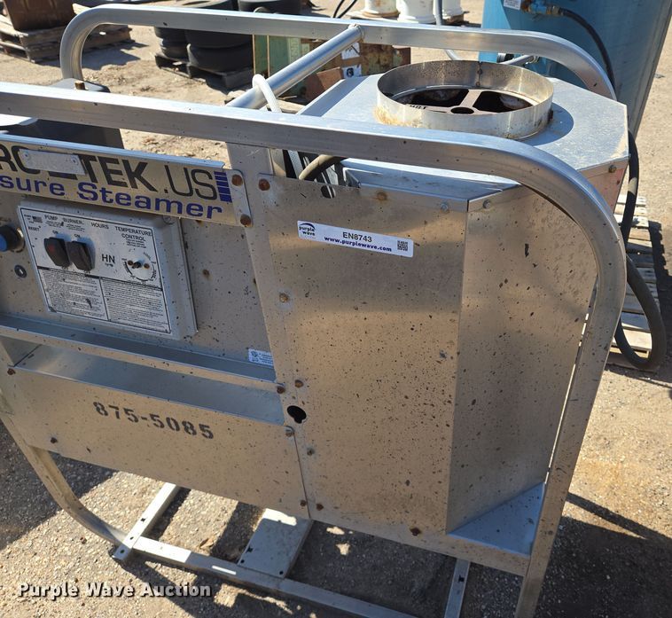 image for item EN8743 2015 Hydrotek HN20004E2G hot pressure washer