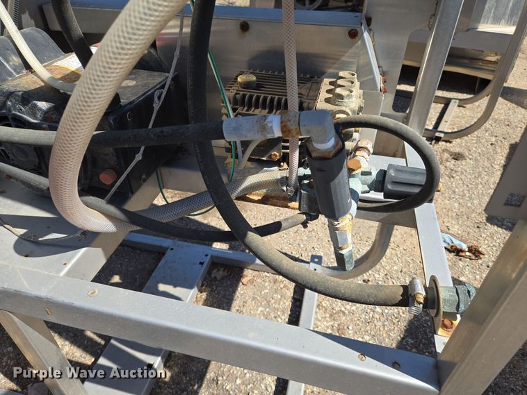 image for item EN8743 2015 Hydrotek HN20004E2G hot pressure washer