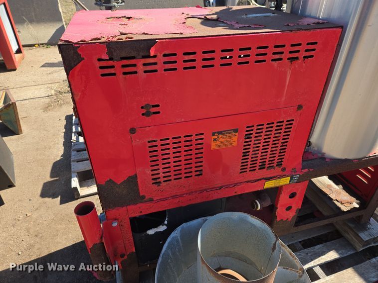 image for item EN8745 2010 Hotsy 982SS hot pressure washer