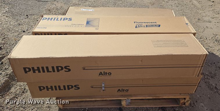 image for item EN8766 Approximately 150 Phillips Alto T12 light bulbs