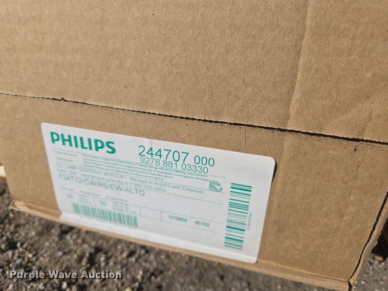 image for item EN8766 Approximately 150 Phillips Alto T12 light bulbs