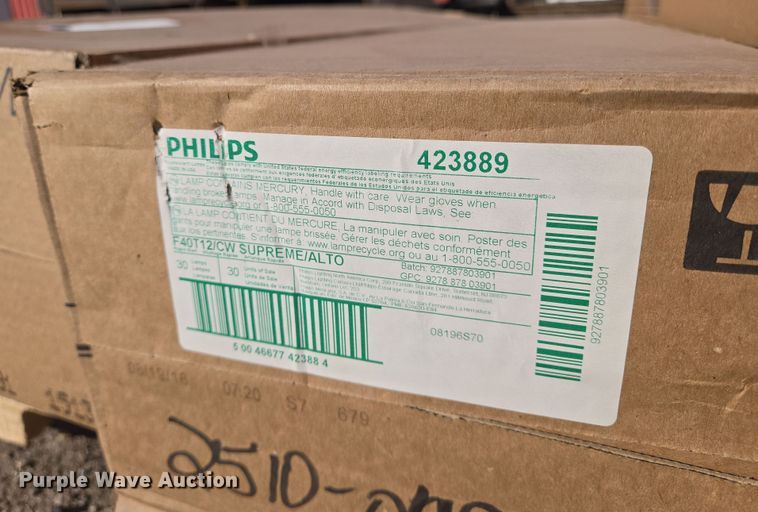 image for item EN8766 Approximately 150 Phillips Alto T12 light bulbs
