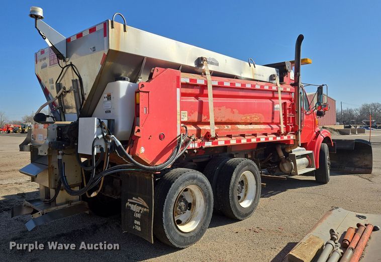 image for item EN8771 2009 Sterling  L-Line dump truck